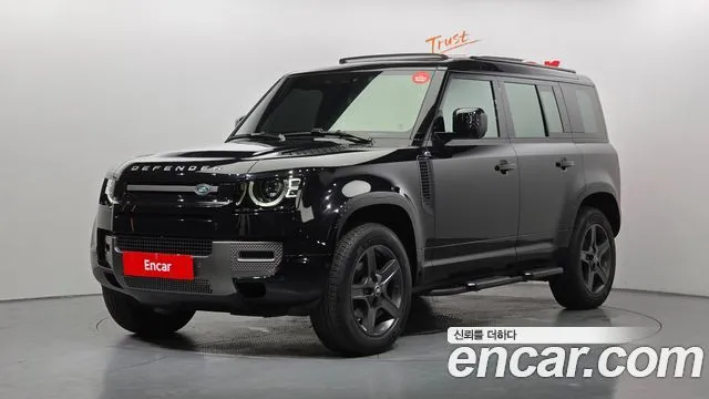 Land Rover Defender 110 P300 X-Dynamic SE