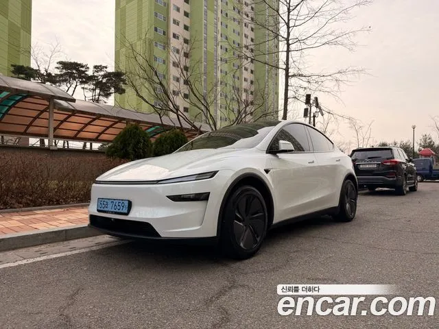 Tesla Model Y Long Range AWD
