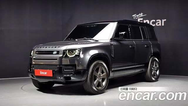Land Rover Defender 110 P300 X-Dynamic SE
