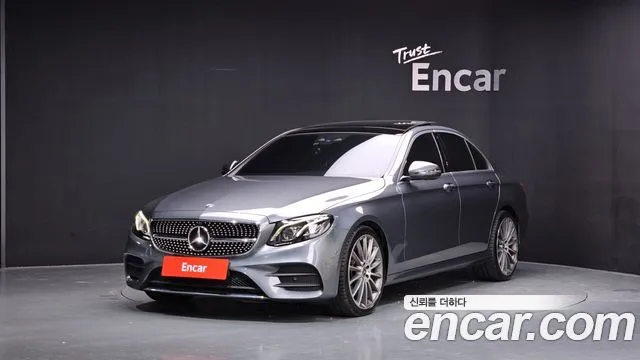 Mercedes-Benz E-Class E300 4MATIC AMG Line