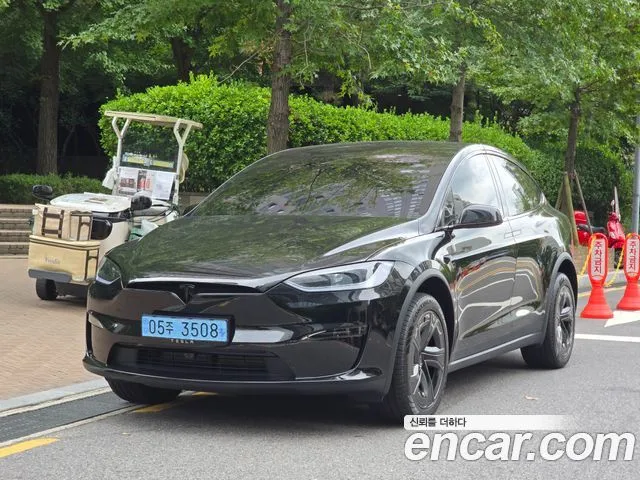 Tesla Model X Plaid