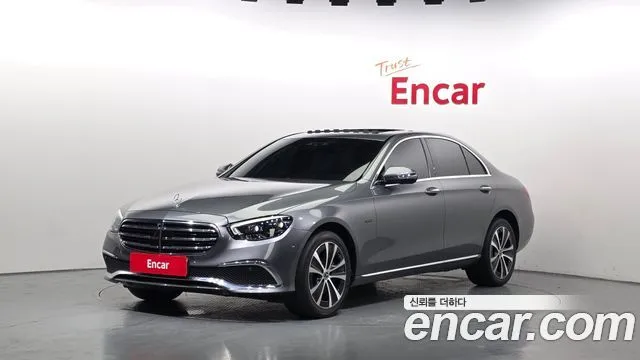 Mercedes-Benz E-Class E300e 4MATIC Exclusive