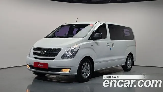 Hyundai Starex 5-Seater LPi VAN
