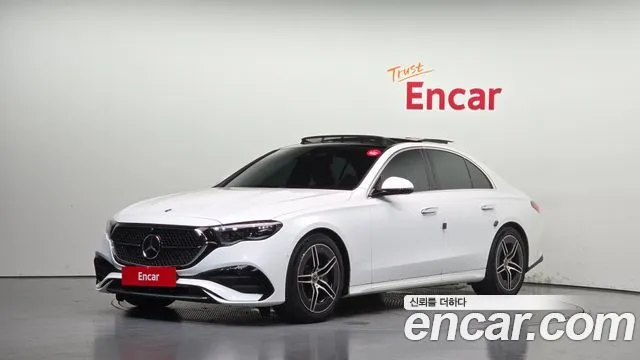 Mercedes-Benz E-Class E300 4MATIC AMG Line