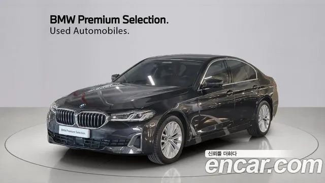 BMW 5-Series 520i Luxury