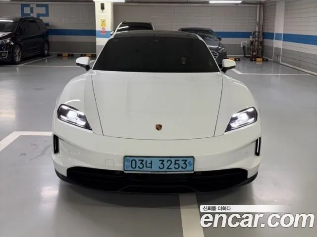 Porsche Taycan 4S