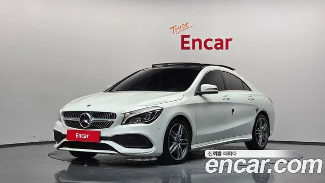 Mercedes-Benz CLA-Class CLA220 AMG Line