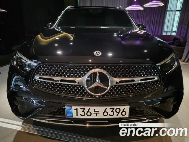 Mercedes-Benz GLC-Class GLC300 4MATIC AMG Line