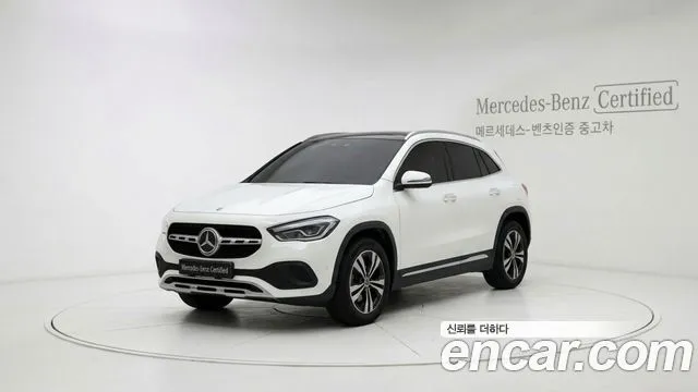 Mercedes-Benz GLA-Class GLA220