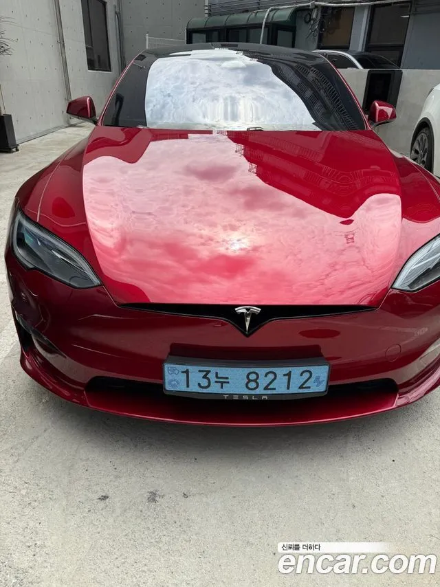 Tesla Model S Plaid