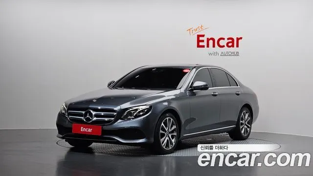 Mercedes-Benz E-Class E300 4MATIC Avnatgarde