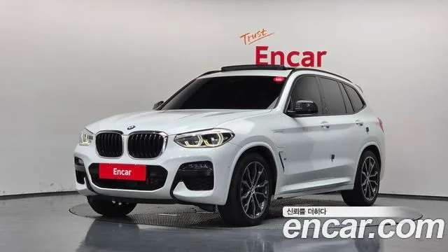 BMW X3 xDrive 30e M sports Online