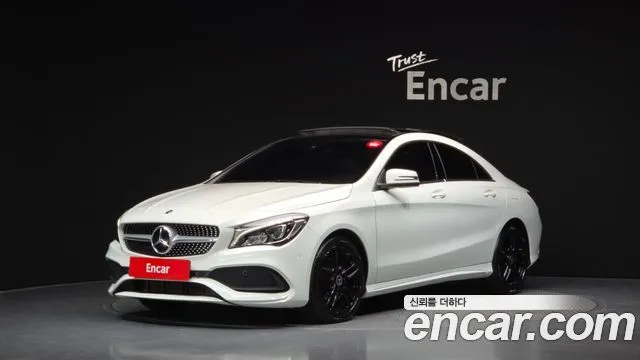 Mercedes-Benz CLA-Class CLA220 AMG Line