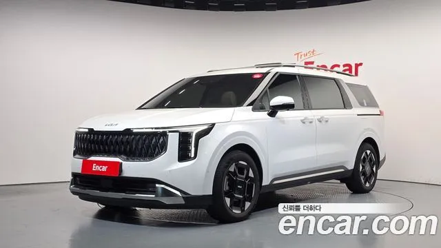 Kia Canival HEV 9seater Signature