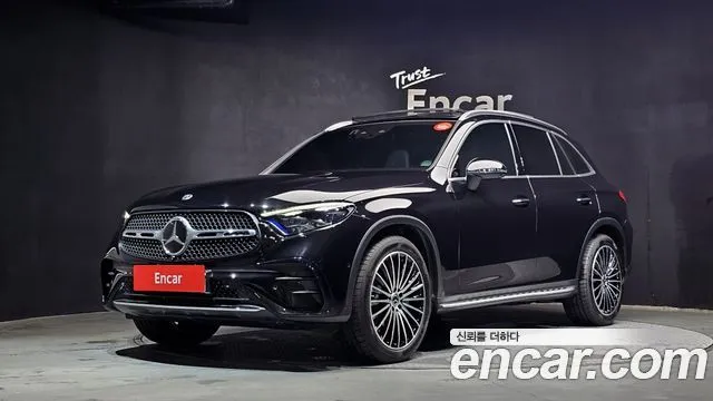 Mercedes-Benz GLC-Class GLC300 4MATIC AMG Line