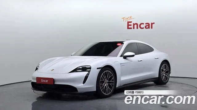 Porsche Taycan 4S