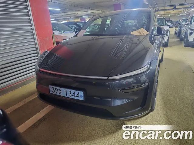 Tesla Model Y RWD