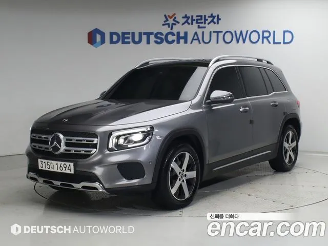Mercedes-Benz GLB-Class GLB220