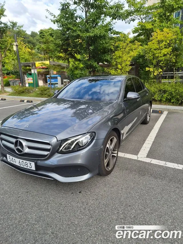 Mercedes-Benz E-Class E300 Avantgarde