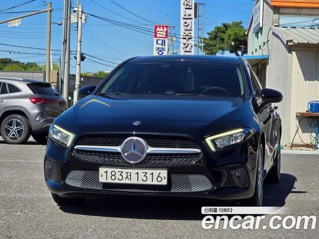 Mercedes-Benz A-Class A220 Hatchback