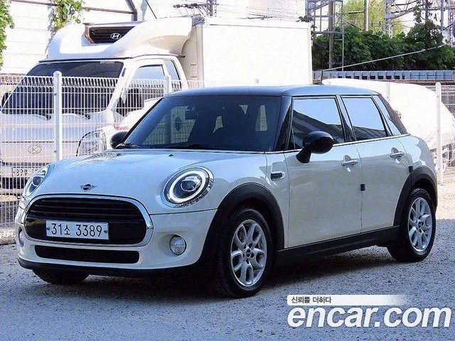 Mini Cooper 5Door HIGH