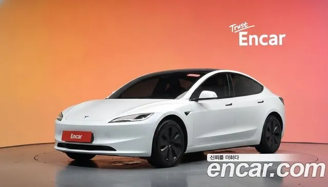 Tesla Model 3 RWD