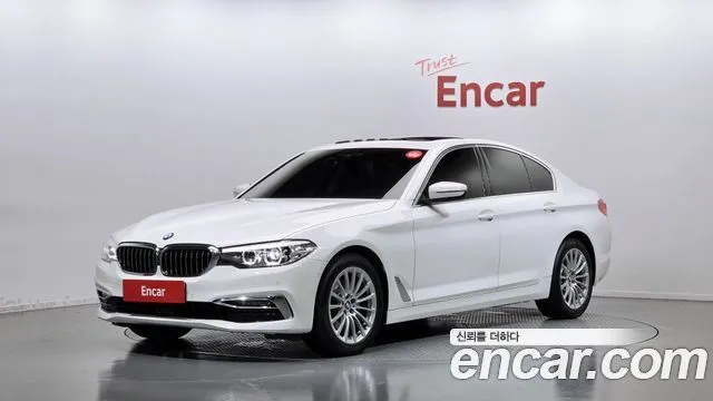 BMW 5-Series 520i Luxury