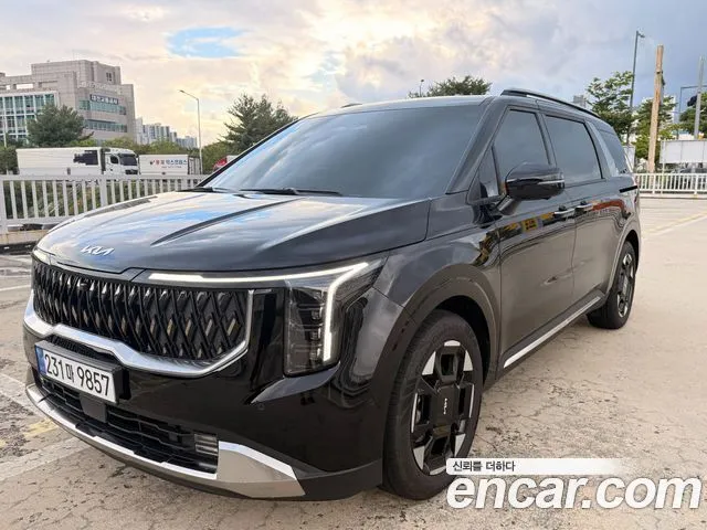 Kia Canival HEV 9seater Signature