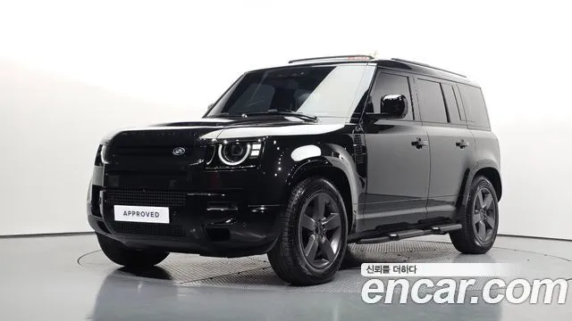 Land Rover Defender 110 P300 X-Dynamic SE