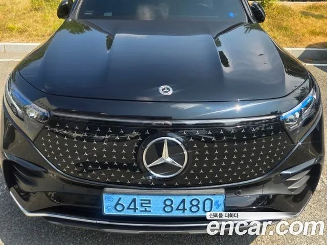Mercedes-Benz EQB EQB300 4MATIC AMG Line