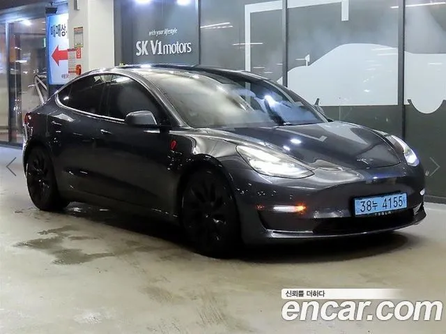 Tesla Model 3 Long Range AWD