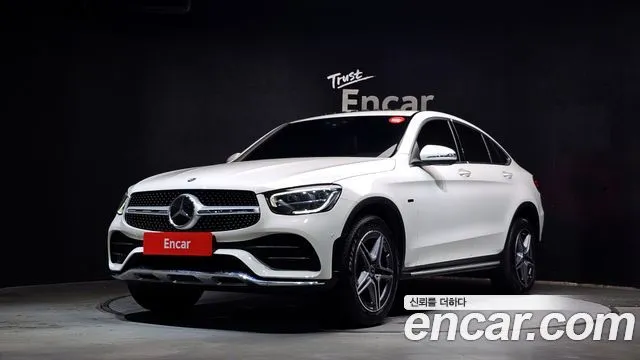 Mercedes-Benz GLC-Class GLC300e 4MATIC Coupe