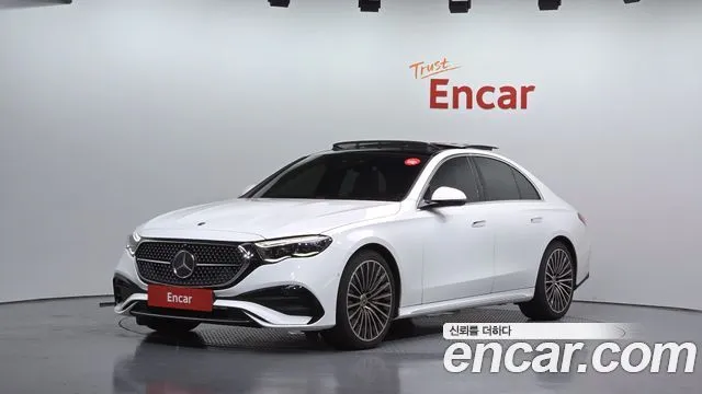 Mercedes-Benz E-Class E300 4MATIC AMG Line