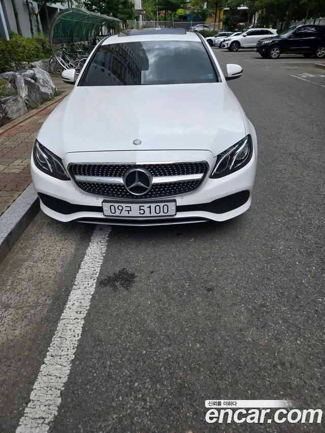 Mercedes-Benz E-Class E200 Avantgarde