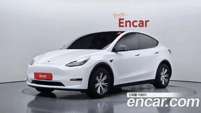 Tesla Model Y Long Range AWD
