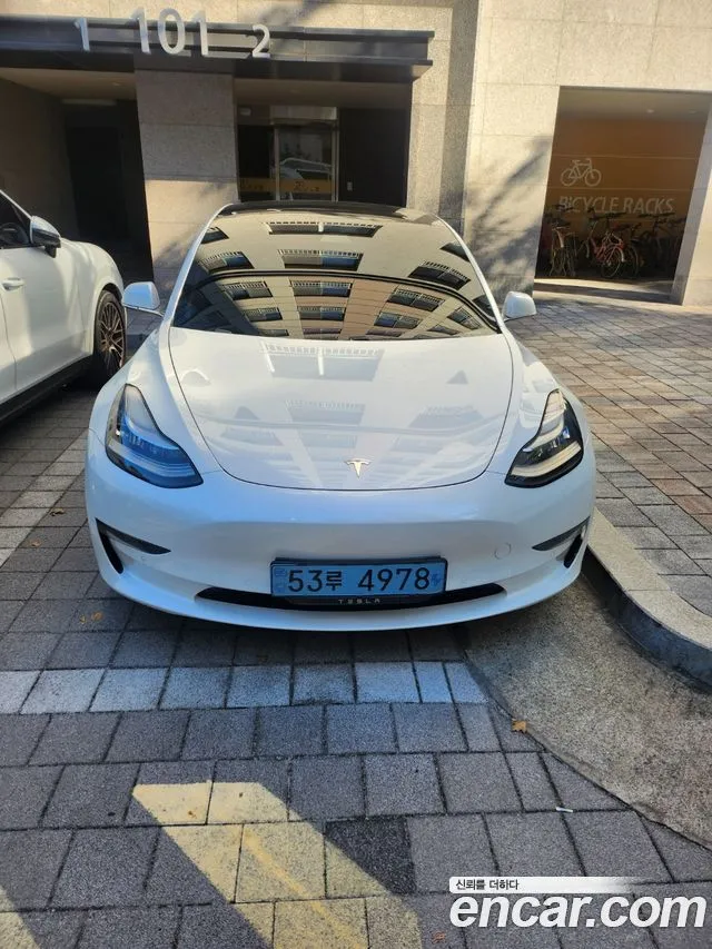 Tesla Model 3 Long Range AWD