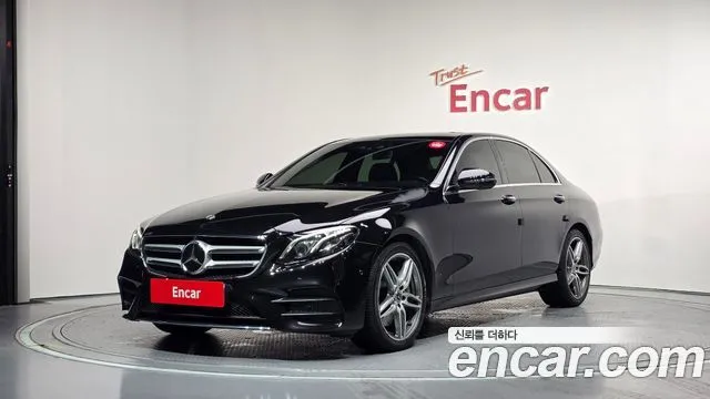 Mercedes-Benz E-Class E300 4MATIC AMG Line