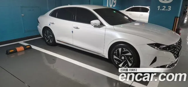 Hyundai Grandeur Le Blanc