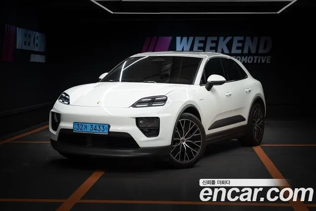 Porsche Macan Base 4