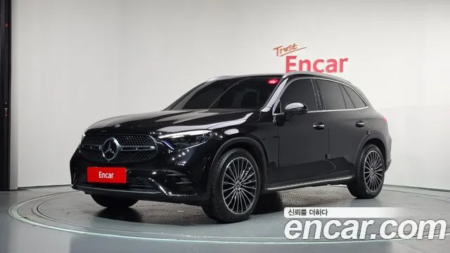 Mercedes-Benz GLC-Class GLC300 4MATIC AMG Line
