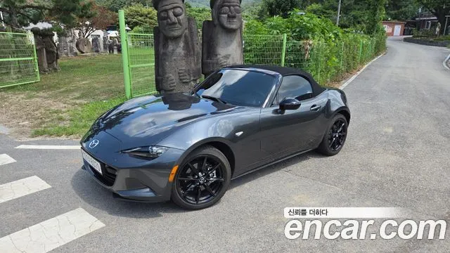 Mazda MX-5 Miata Miata