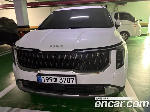 Kia Canival HEV 9seater Signature