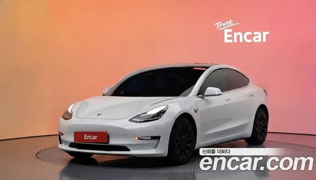 Tesla Model 3 Long Range AWD