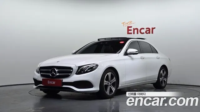 Mercedes-Benz E-Class E300 4MATIC Avnatgarde