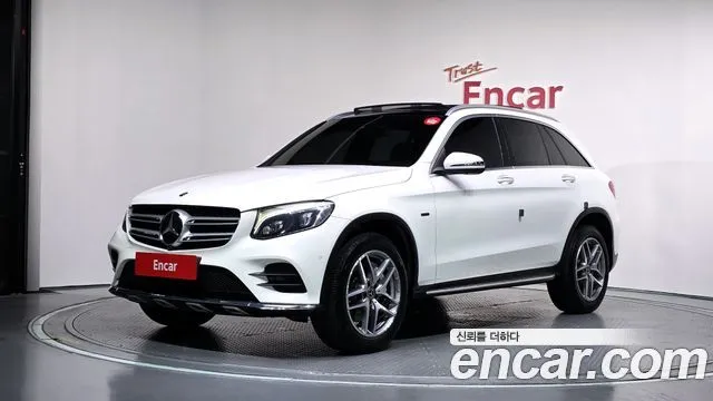 Mercedes-Benz GLC-Class GLC350e 4MATIC AMG Line
