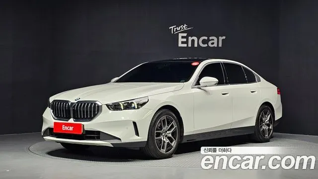 BMW 5-Series 520i