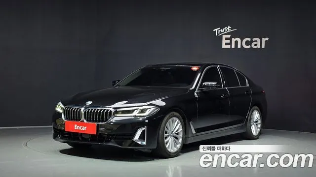 BMW 5-Series 520i Luxury