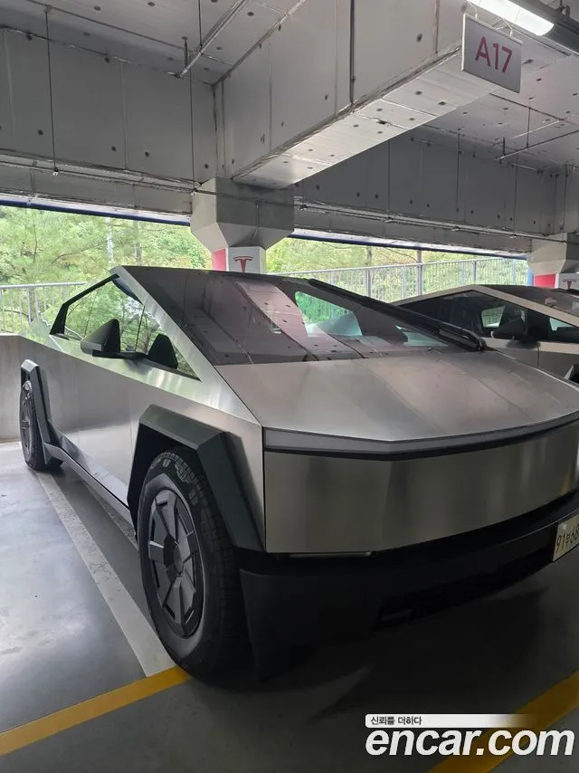 Tesla Cybertruck Cyberbeast