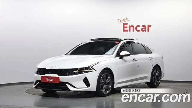 Kia K5 Signature