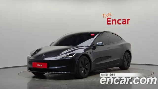Tesla Model 3 Long Range AWD